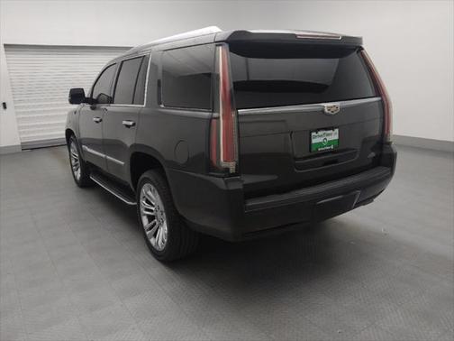 2017 Cadillac Escalade Luxury