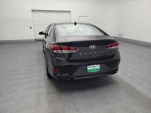 2018 Hyundai SONATA SE