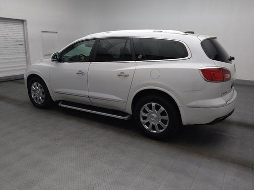 White 2017 Buick Enclave Premium