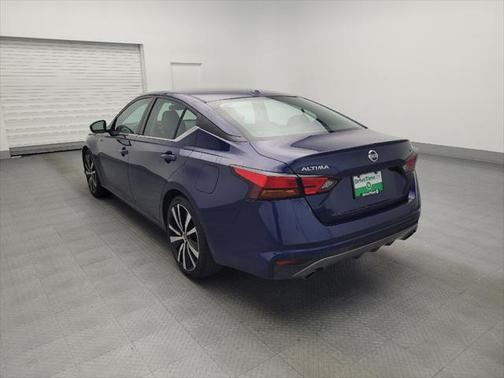 2021 Nissan Altima SR FWD