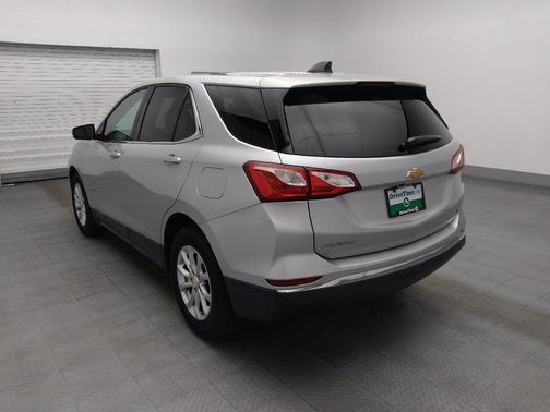 Silver Ice Metallic 2019 Chevrolet Equinox 1LT