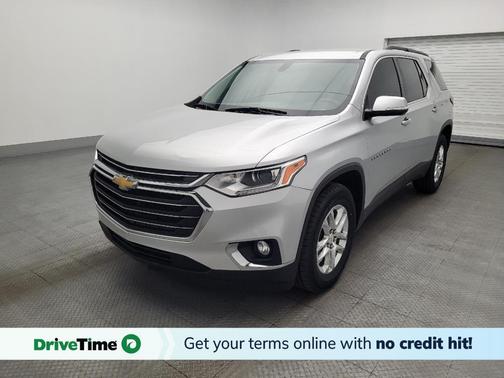 Silver Ice Metallic 2019 Chevrolet Traverse LT Cloth