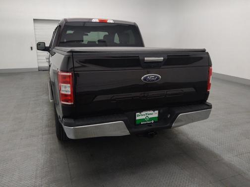 Red 2018 Ford F-150 XLT