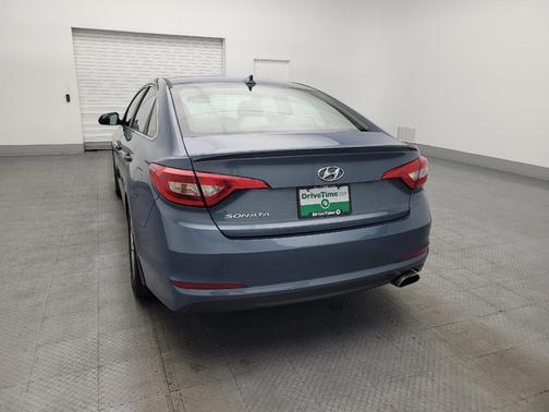 2017 Hyundai SONATA SE