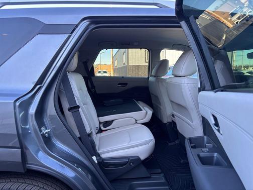 2024 Nissan Pathfinder SL FWD