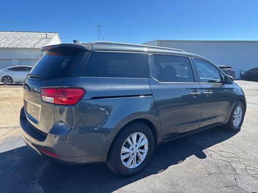 2016 Kia Sedona LX