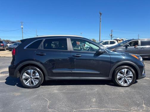 2022 Kia Niro EV EX