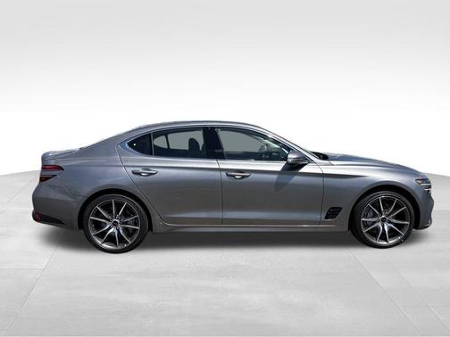2026 Genesis G70 2.5T RWD Prestige