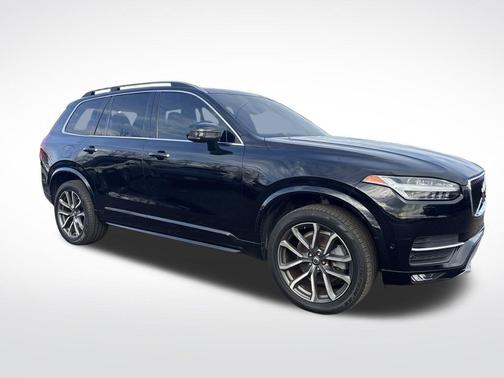 2018 Volvo XC90 T5 Momentum