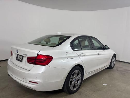 2016 BMW 320 i