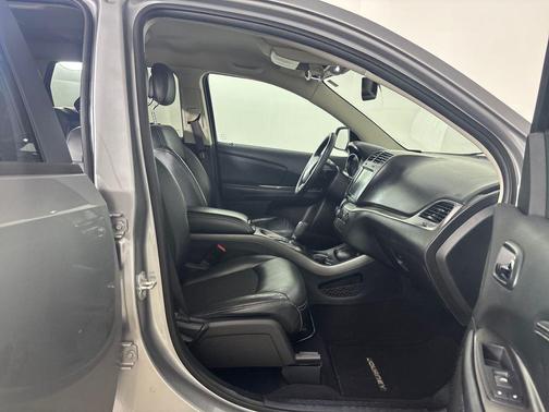 Billet Silver Metallic Clearcoat 2016 Dodge Journey Crossroad