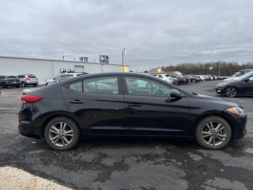 2017 Hyundai ELANTRA Value Edition