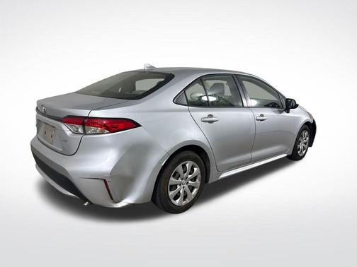 Classic Silver Metallic 2021 Toyota Corolla LE