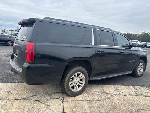 2016 Chevrolet Suburban LT