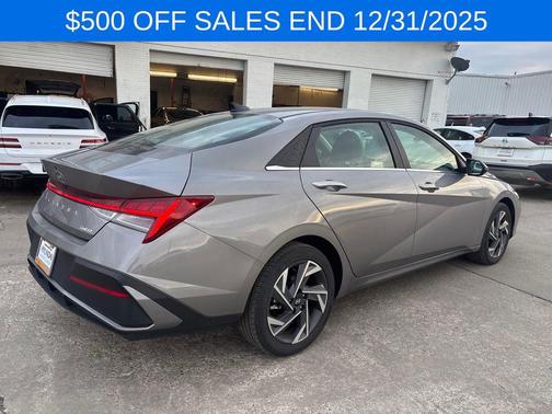 2025 Hyundai ELANTRA Limited