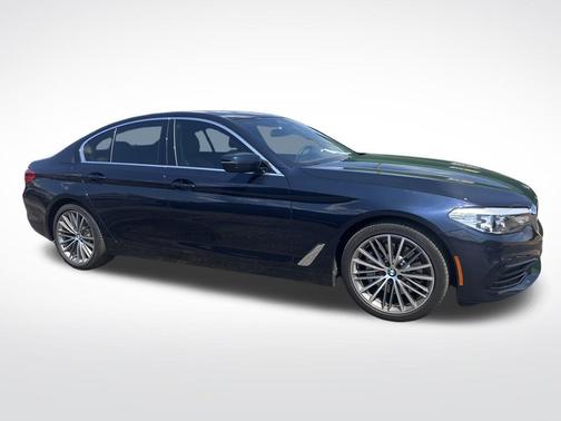 2019 BMW 530 530i