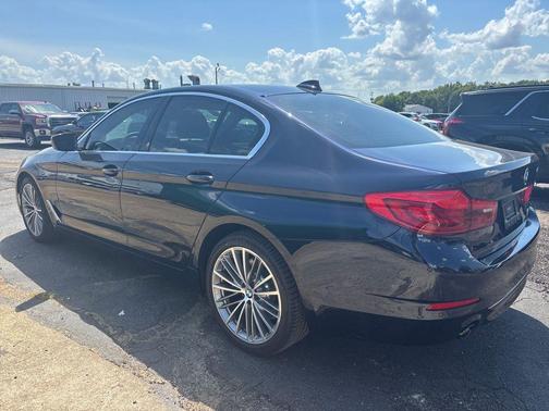 2019 BMW 530 530i