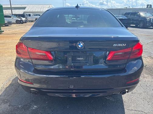 2019 BMW 530 530i