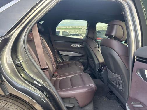 2025 Genesis GV70 2.5T AWD