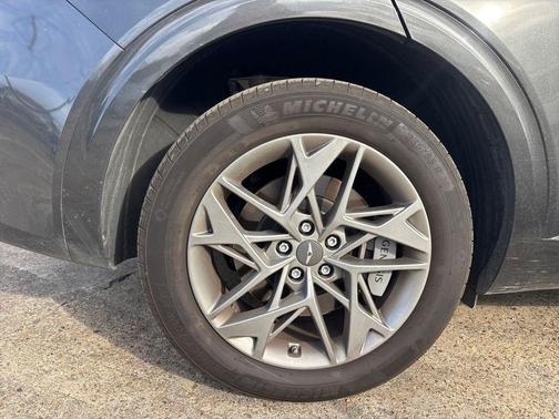 2025 Genesis GV70 2.5T AWD