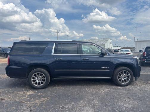 2017 GMC Yukon XL Denali