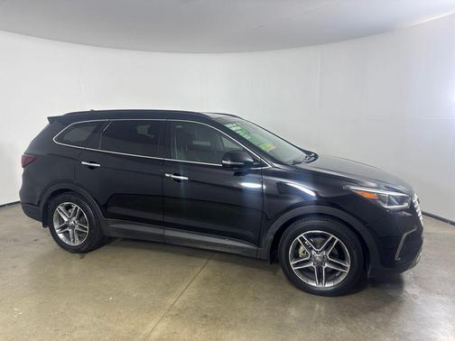 Becketts Black 2018 Hyundai SANTA FE SE Ultimate