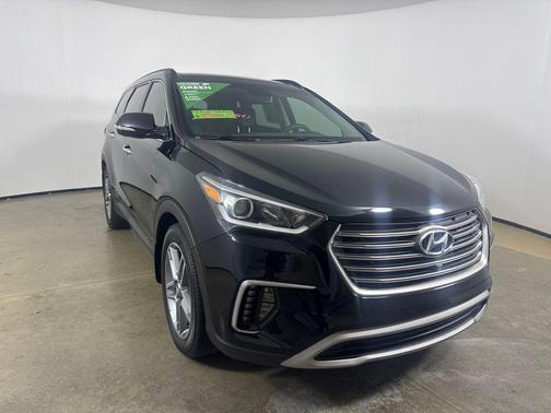 Becketts Black 2018 Hyundai SANTA FE SE Ultimate