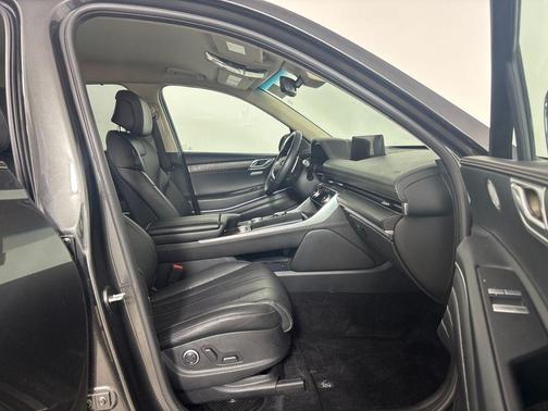 2024 Genesis GV80 2.5T