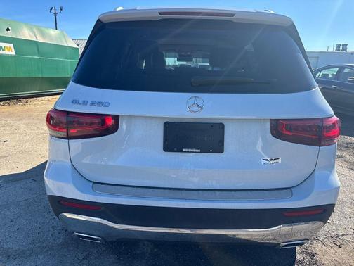 2022 Mercedes-Benz GLB 250 Base