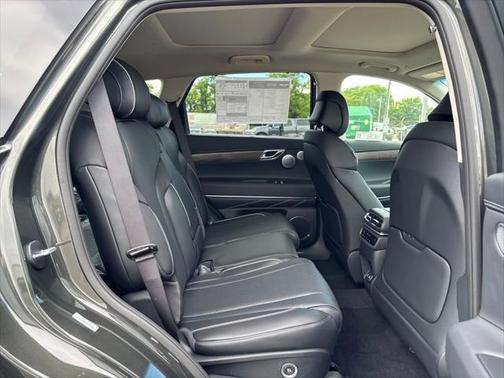 2025 Genesis GV80 2.5T