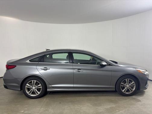 2018 Hyundai SONATA Limited