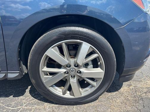 2014 Nissan Pathfinder Platinum