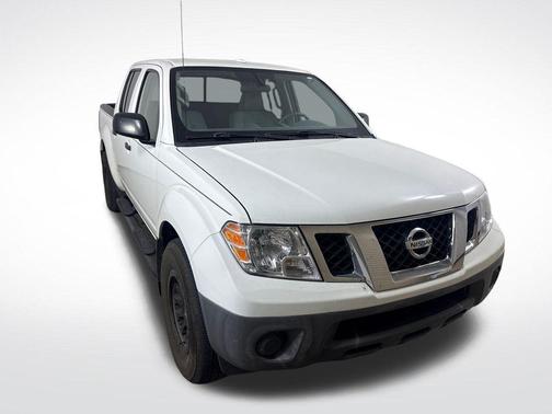 Glacier White 2018 Nissan Frontier SV