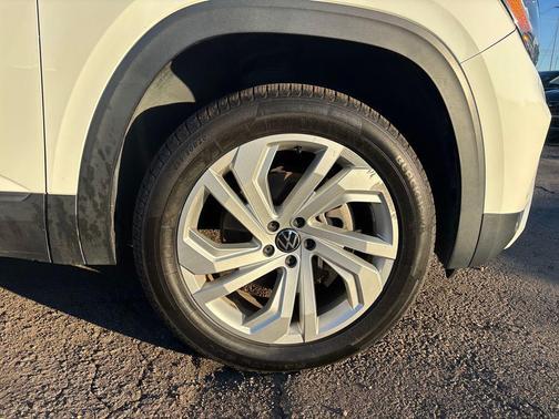 2021 Volkswagen Atlas 3.6L SE w/Technology