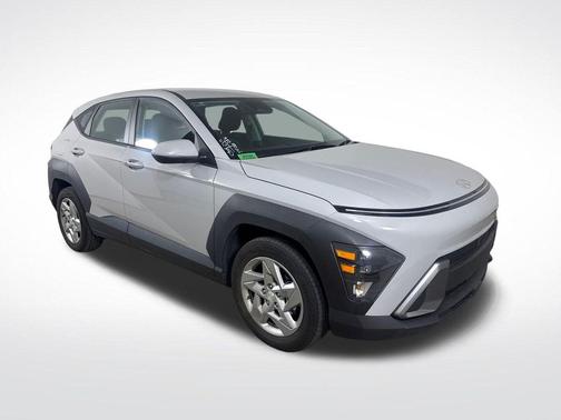 Cyber Gray Metallic 2024 Hyundai KONA SE
