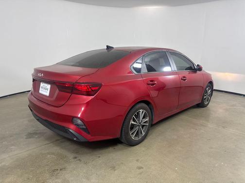 Currant Red 2024 Kia Forte LXS