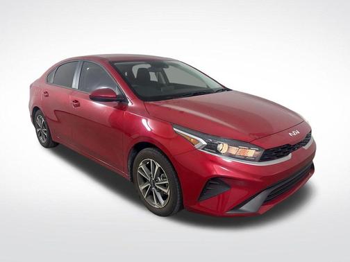 Currant Red 2024 Kia Forte LXS