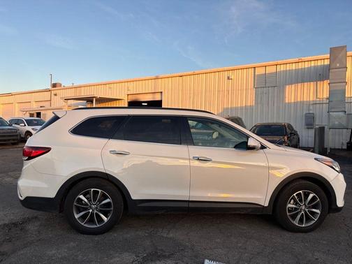 2019 Hyundai Santa Fe XL SE