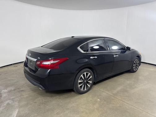 Super Black 2018 Nissan Altima 2.5 SL
