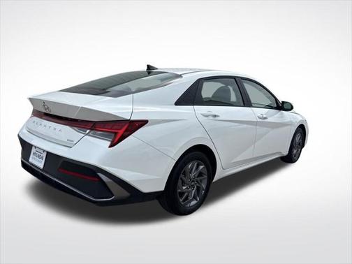 2024 Hyundai ELANTRA HEV Blue