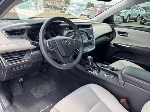 2018 Toyota Avalon XLE Premium