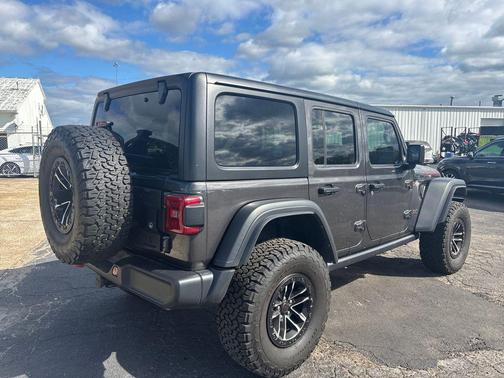 2024 Jeep Wrangler Rubicon