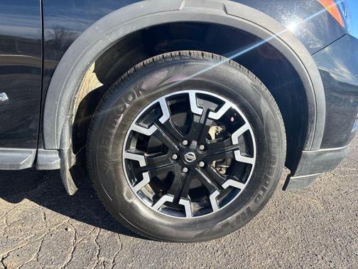 2020 Nissan Pathfinder SV 2WD