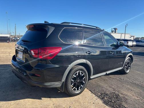 2020 Nissan Pathfinder SV 2WD