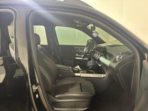 2023 Mercedes-Benz GLB 250 Base