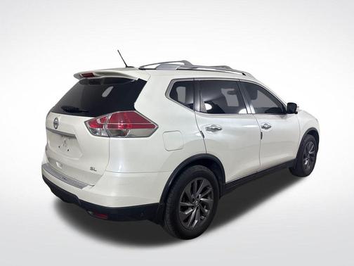 Pearl White 2016 Nissan Rogue SL