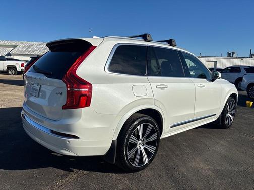 2025 Volvo XC90 B6 Ultra