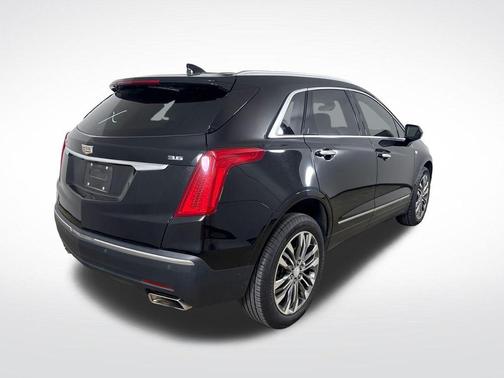 Stellar Black Metallic 2019 Cadillac XT5 Premium Luxury