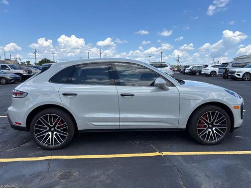 2023 Porsche Macan S