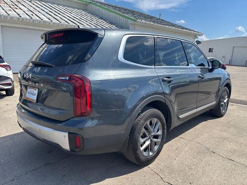 2024 Kia Telluride LX